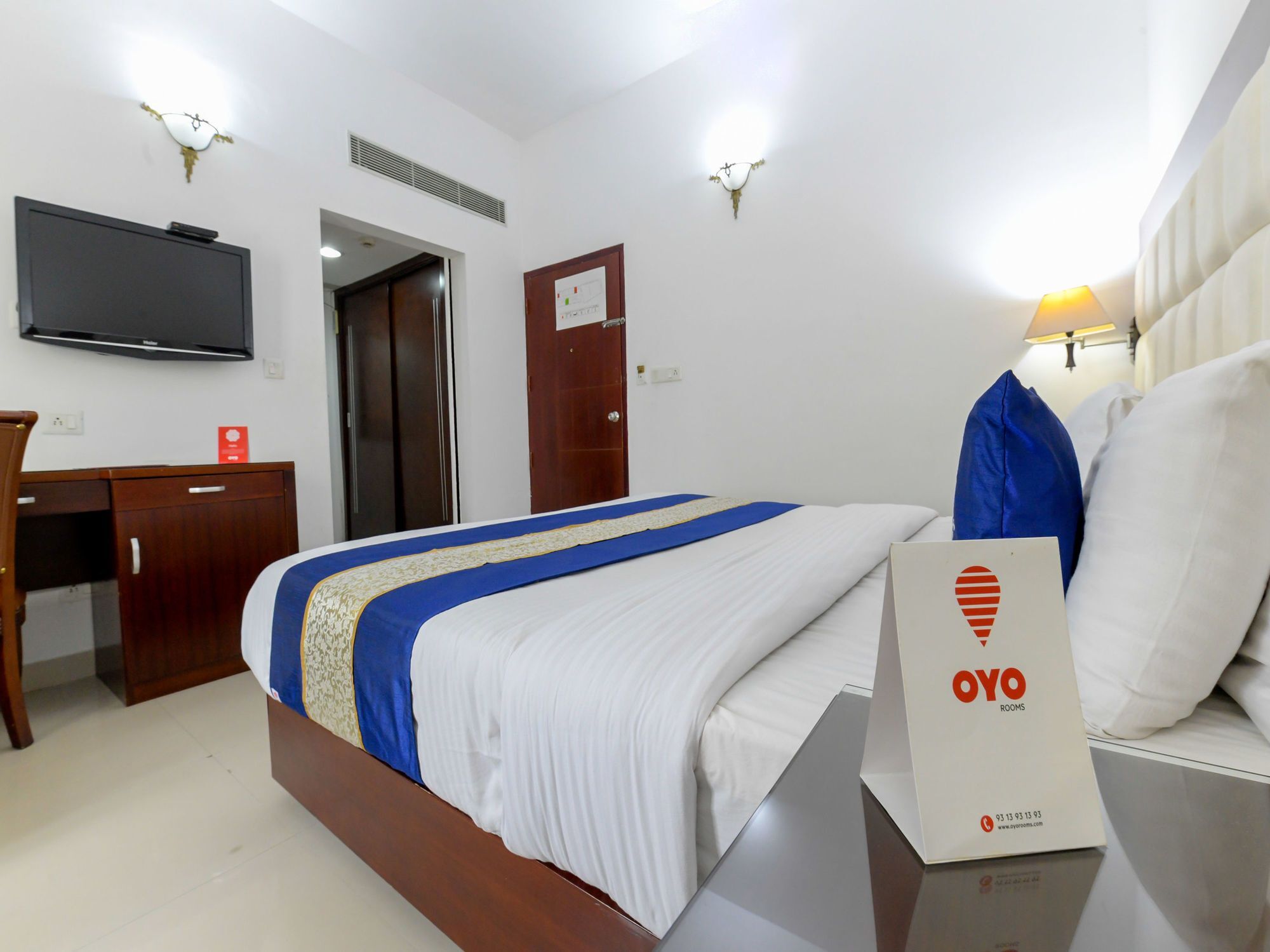 Oyo 7188 Ajantha Regency Hotell Kochi Eksteriør bilde
