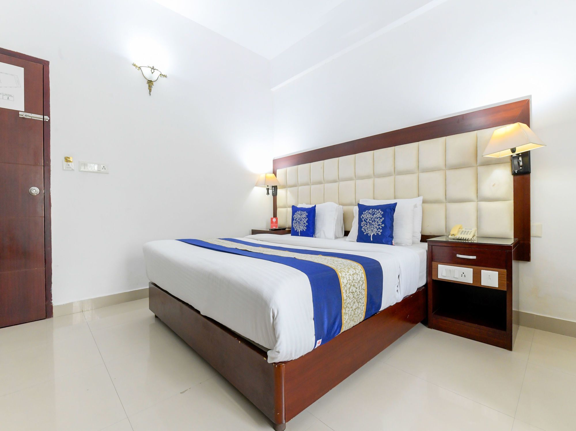 Oyo 7188 Ajantha Regency Hotell Kochi Eksteriør bilde