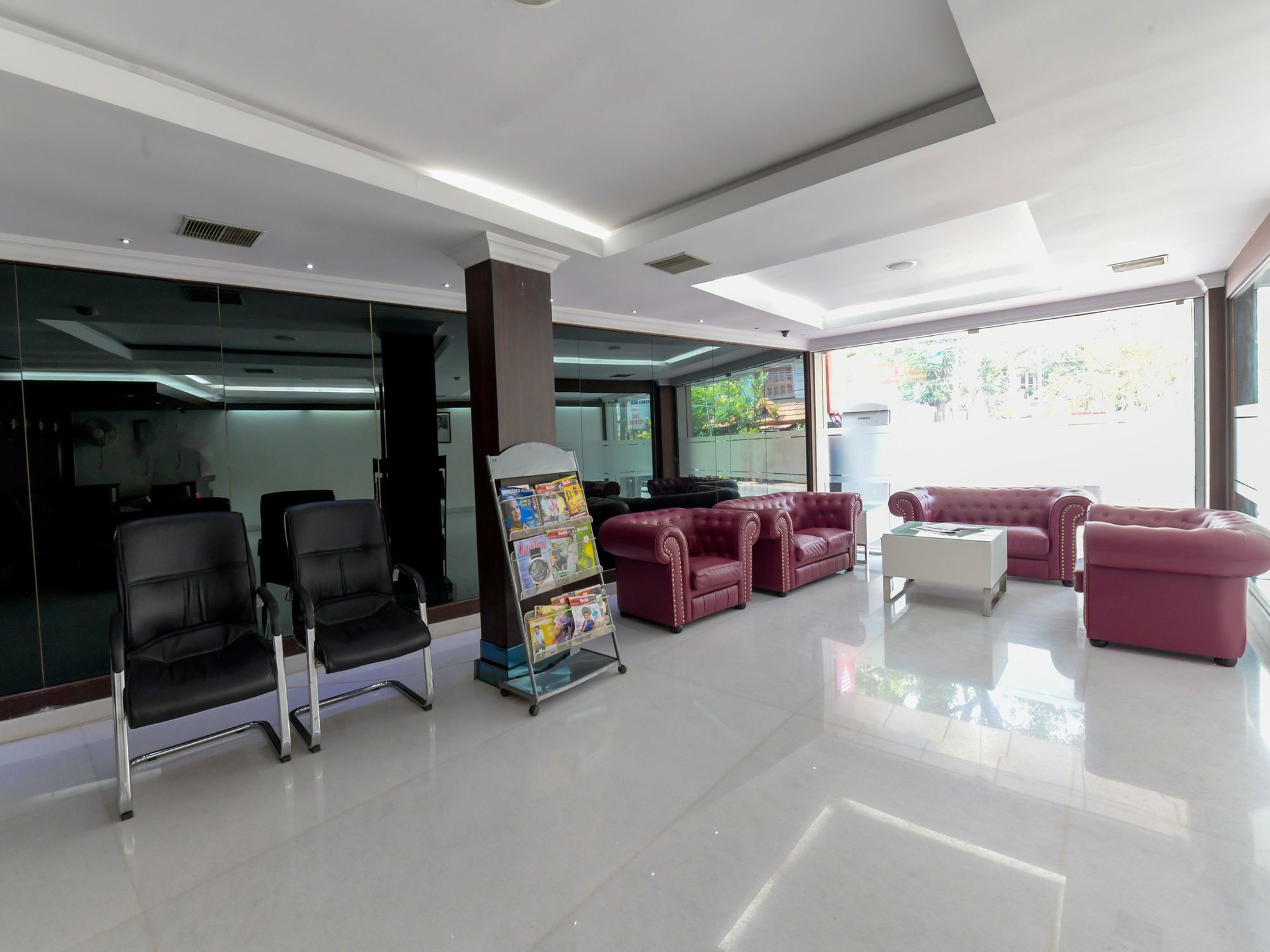 Oyo 7188 Ajantha Regency Hotell Kochi Eksteriør bilde