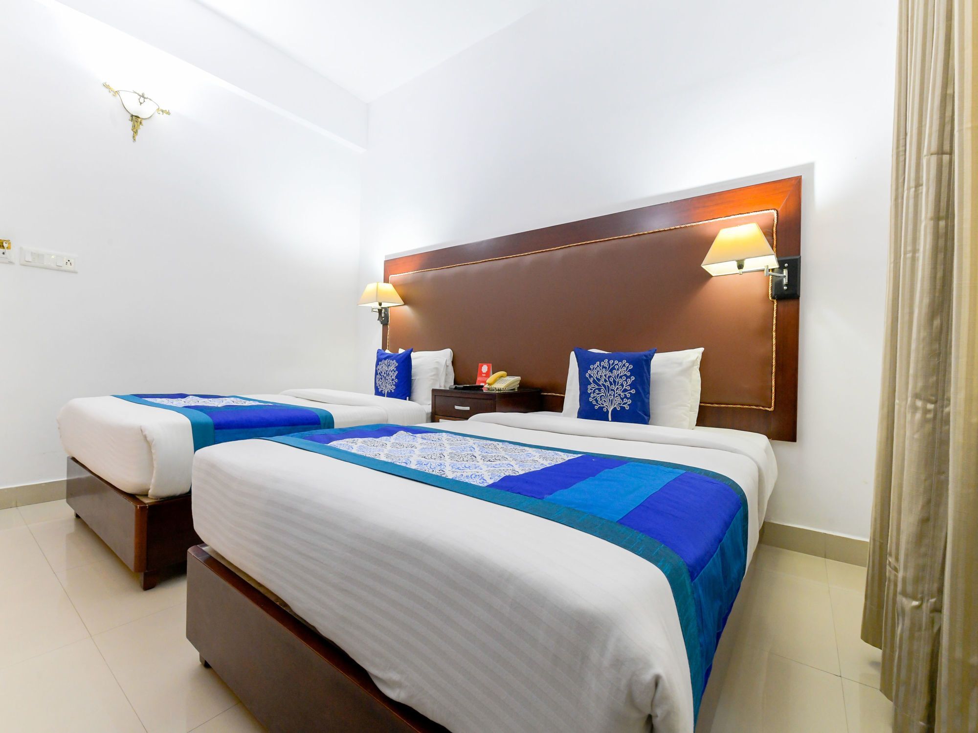 Oyo 7188 Ajantha Regency Hotell Kochi Eksteriør bilde
