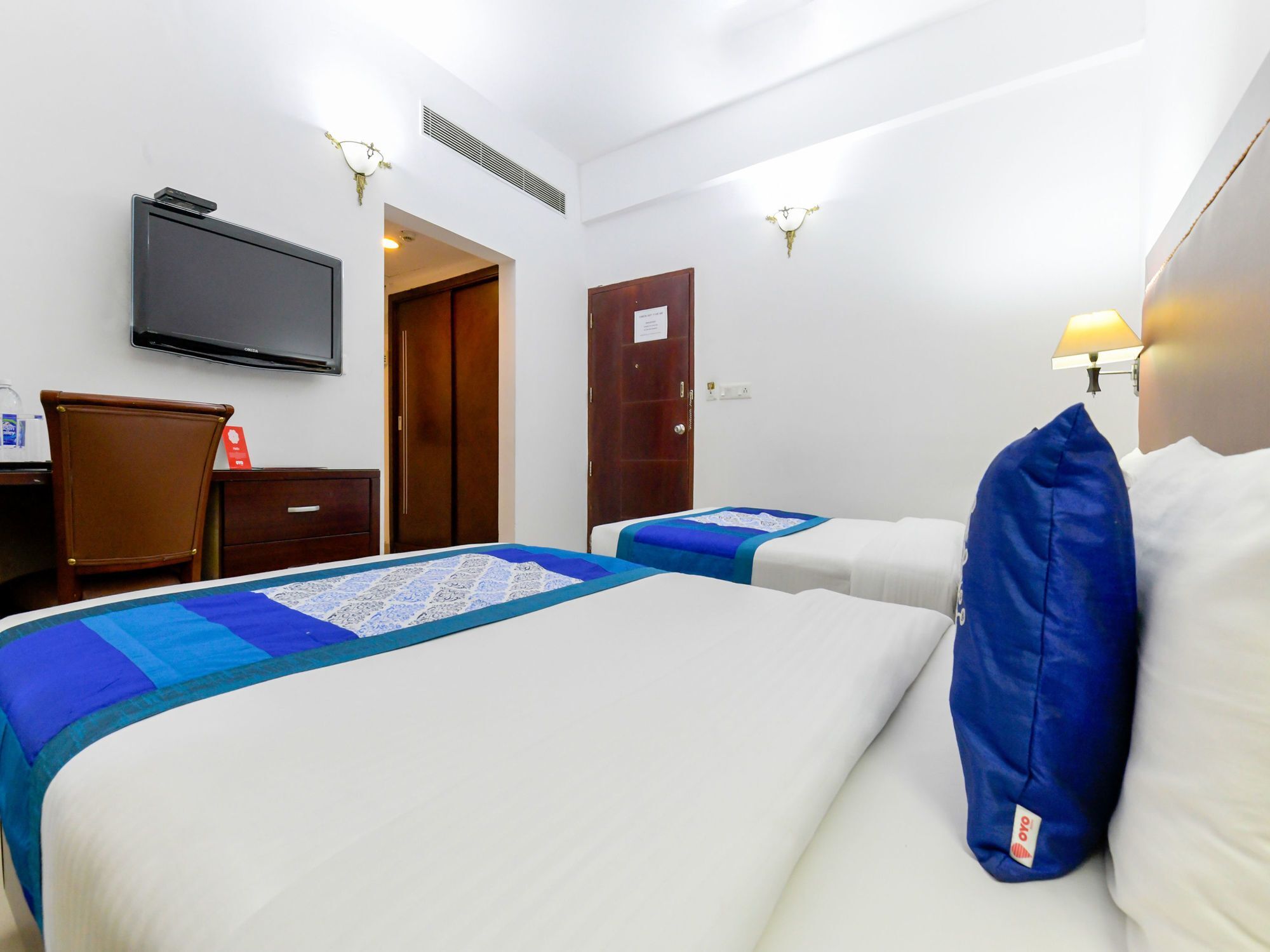 Oyo 7188 Ajantha Regency Hotell Kochi Eksteriør bilde
